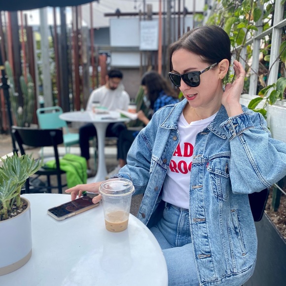 Meet your Posher, Kristin - Picture 1 of 1